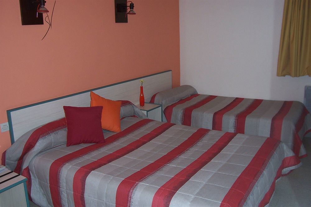 Hotel Le Saint Vincent Lyon Sud Vourles Kültér fotó